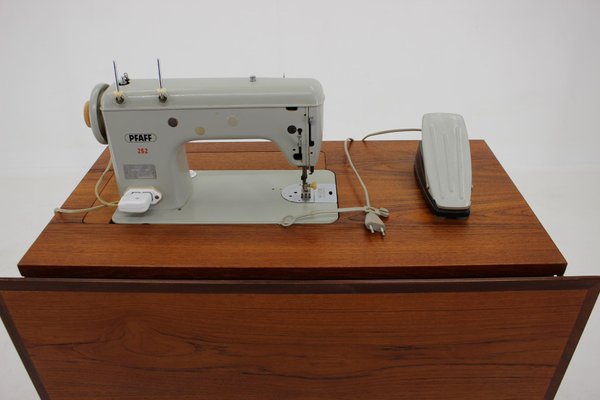 Danish Sewing Table in Teak, 1960s-TZ-1281327