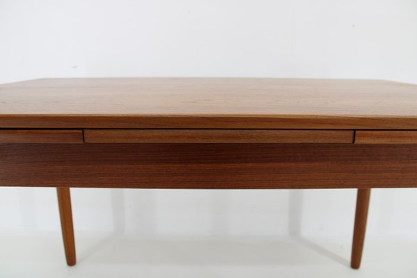 Danish Teak Extendable Dining Table, 1960s-TZ-1787230