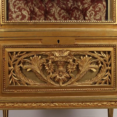 Display Cabinet with Leaf Motifs-VMM-2023930