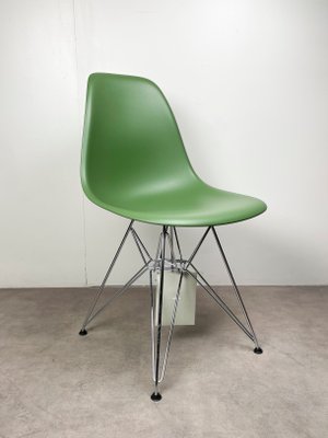 DSR Chairs by Charles and Ray Eames for Vitra, 2022-UVT-2027019