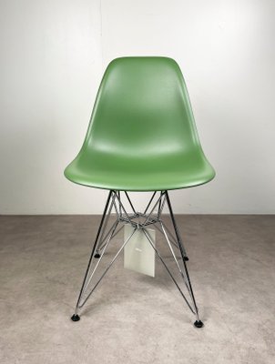 DSR Chairs by Charles and Ray Eames for Vitra, 2022-UVT-2027019