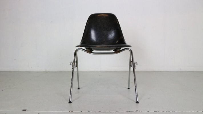 DSS Black Dining Room Chair by Charles & Ray Eames for Herman Miller, 1974-DT-2026174