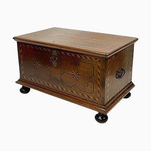 Dutch Oak Blanket Chest with Intarsia Pigeon Pattern, 1890-UCH-1819731