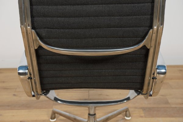 EA124 Lounge Chair by Charles & Ray Eames for Herman Miller, 1980s-NIT-2035328