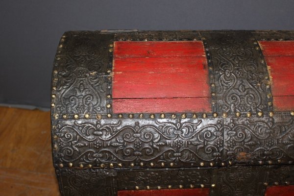 Early 18th Century Hammered Iron & Fir Chest-BCR-1315124