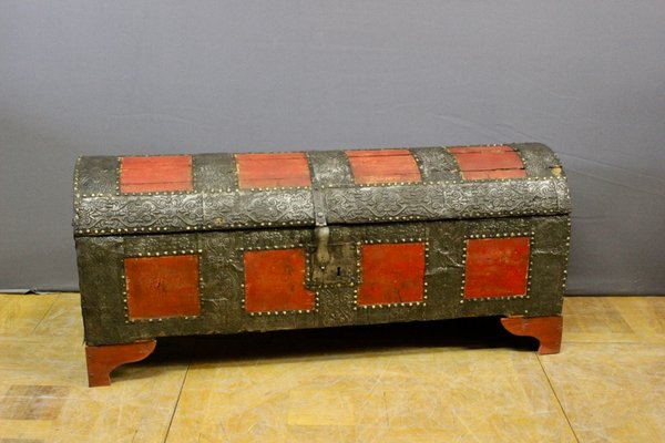 Early 18th Century Hammered Iron & Fir Chest-BCR-1315124