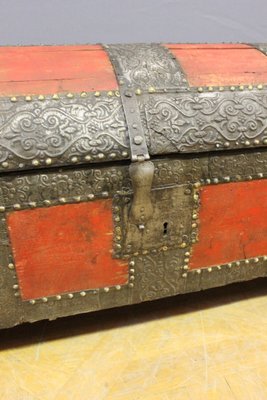 Early 18th Century Hammered Iron & Fir Chest-BCR-1315124