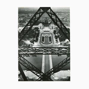 Eiffel Tower, Paris, 1955-DYV-701167