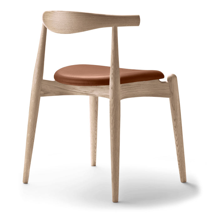 CH20 | Elbow Chair by Carl Hansen & Søn #Oak / Soaped / Leather Thor 307