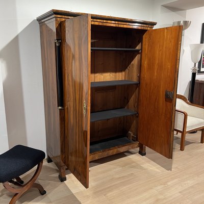 Empire Armoire in Walnut Veneer & Brass, Vienna, 1815-NNB-1786644