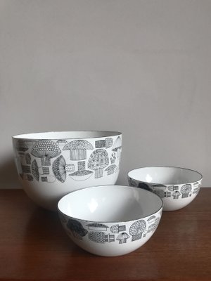 Enameled Metal Bowls by Kaj Franck for Arabia, 1950s, Set of 3-CC-374706