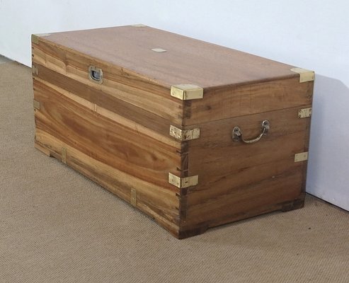 End of 19th Century Camphor and Blond Mahogany Travel Trunk-RVK-1312997