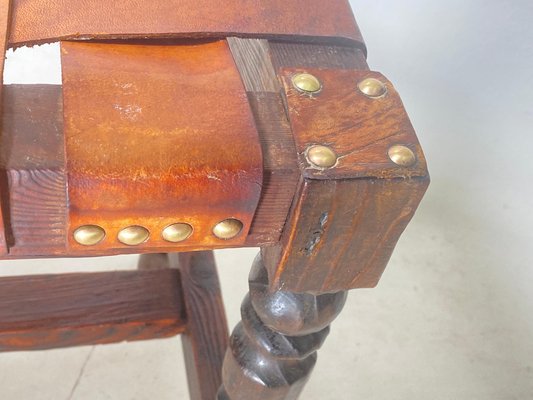 English Brown Stool in Wood and Leather with Twisted Legs, 20th Century-UR-1761238