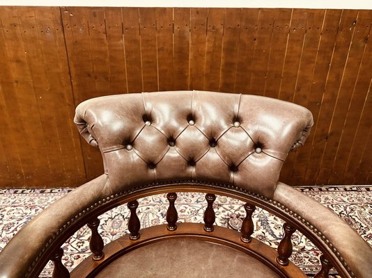 English Chesterfield Captain Chair-STK-2020434