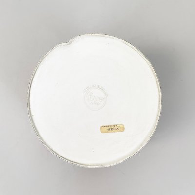 English Modern Round Wastepaper Basket in Red and White Metal, 1990s-GDD-1757587