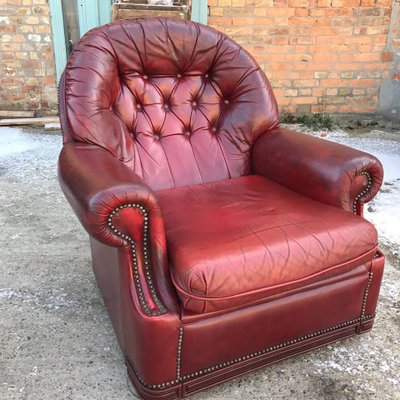 English Red Leather Armchair, 1950s-OXJ-716902