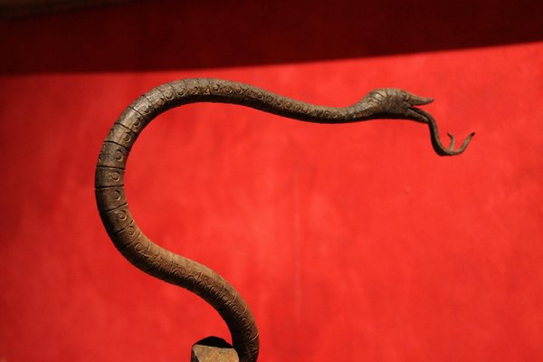 European Art Nouveau Wrought Hand Forged Rust Iron Snake Sculpture Centerpiece-AXE-1433382