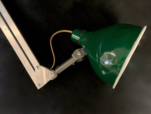 Extendable Table Lamp with Green Clamp-XQC-1100707