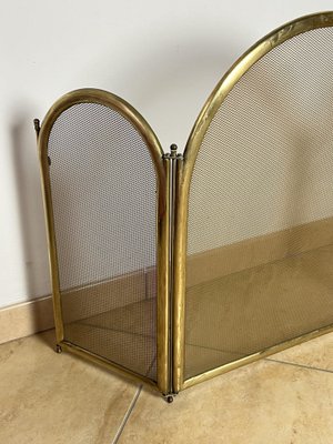 Fire Shield in Brass, Italy, 1970s-YST-1772483