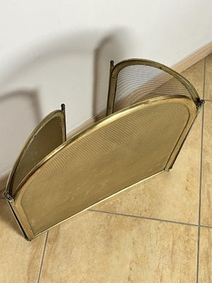 Fire Shield in Brass, Italy, 1970s-YST-1772483