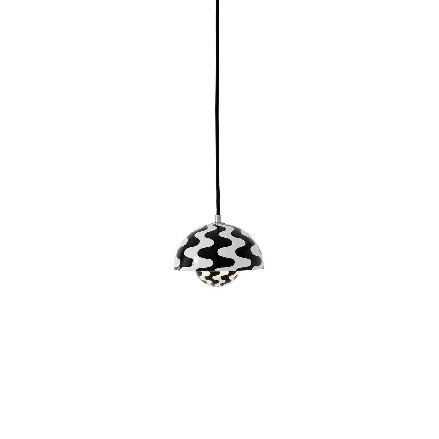 Flowerpot VP10 Pendant Lamp by &tradition #Black / White