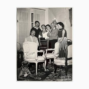 Francis Bay, Pablo Picasso with Family, Original Photograph-KHH-2028563