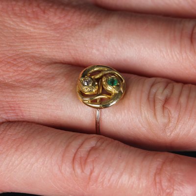 French 19th Century 18 Karat Yellow and Rose Gold Snake Ring with Emerald and Diamond-OLU-1786047