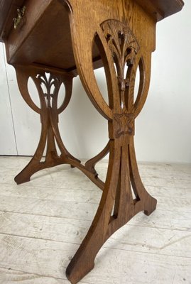 French Art Nouveau Side Table in Oak, 1900-WZZ-1264385