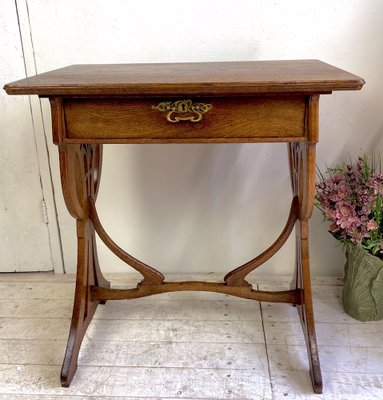 French Art Nouveau Side Table in Oak, 1900-WZZ-1264385