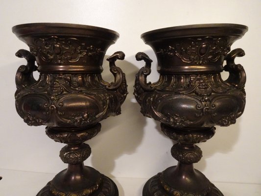 French Bronze & Patinated Cast Iron Medici Vases on Marble Bases, 19th Century, Set of 2-AWL-1317127