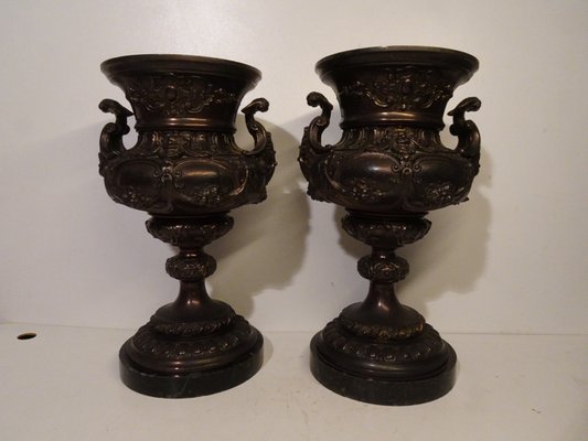 French Bronze & Patinated Cast Iron Medici Vases on Marble Bases, 19th Century, Set of 2-AWL-1317127