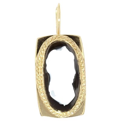 French Cameo on Onyx 18 Karat Yellow Gold Pendant, 1960s-OLU-1139640