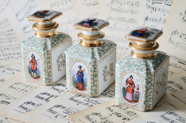 French Chinoiserie Paris Porcelain Teacaddies, 1850s, Set of 3-DVX-1285513