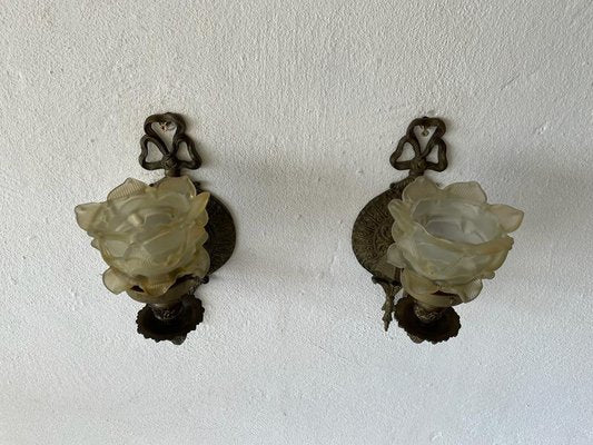 French Flower-Shaped Smoke Glass & Brass Sconces, 1940s, France, Set of 2-RDS-1405878