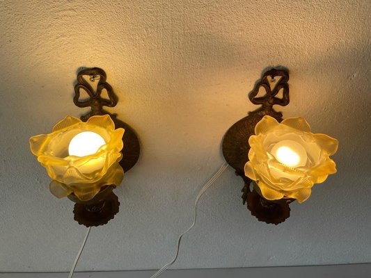 French Flower-Shaped Smoke Glass & Brass Sconces, 1940s, France, Set of 2-RDS-1405878