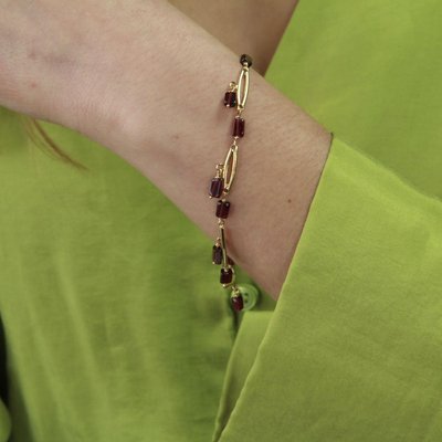 French Garnet and 18 Karat Yellow Gold Bracelet, 1900s-OLU-896781