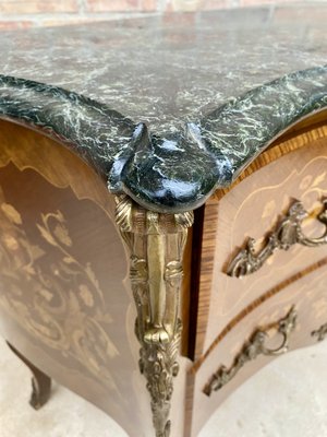 French Louis XV Style Bombé Satinwood Marquetry and Ormolu Mounted Commode, 1940s-NOU-1822947