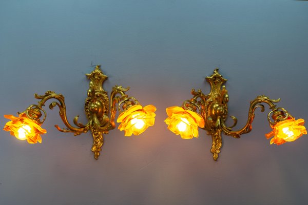 French Louis XV Style Bronze and Brown Glass Sconces, 1890s, Set of 2-KEG-1734561