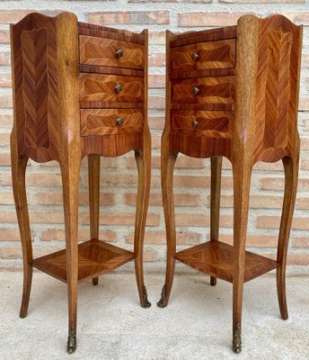 French Louis XV Style Nightstands in Walnut and Marquetry, Set of 2-NOU-1185256