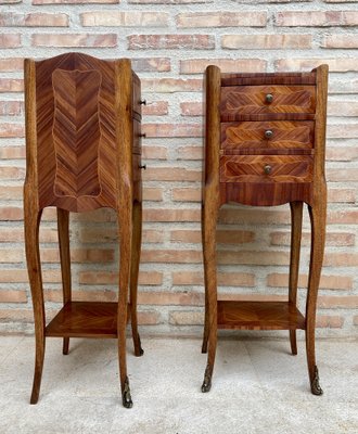 French Louis XV Style Nightstands in Walnut and Marquetry, Set of 2-NOU-1185256