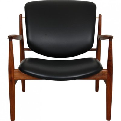 French Lounge Chair in Black Leather and Walnut by Finn Juhl-MTD-2028744