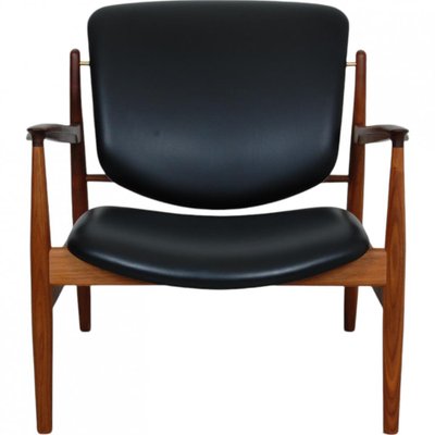 French Lounge Chair in Black Leather and Walnut by Finn Juhl-MTD-2028743