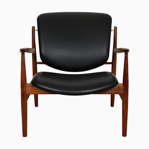 French Lounge Chair in Black Leather and Walnut by Finn Juhl-MTD-2028744