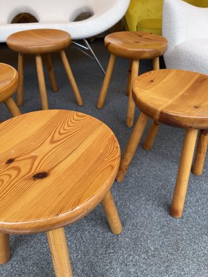 French Pine Stool attributed to Charlotte Perriand, 1960s-FUE-832836