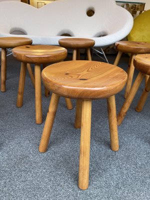 French Pine Stool attributed to Charlotte Perriand, 1960s-FUE-832836