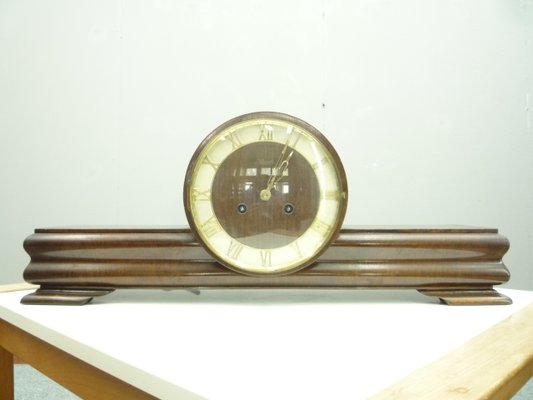 German Art Deco Mantel Clock from Hermle, 1930s-UG-1393379