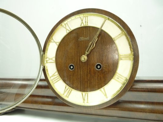 German Art Deco Mantel Clock from Hermle, 1930s-UG-1393379