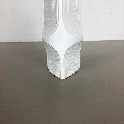 German Op Art Biscuit Porcelain Vase from Ak Kaiser, Germany, 1970s-QZ-1151876