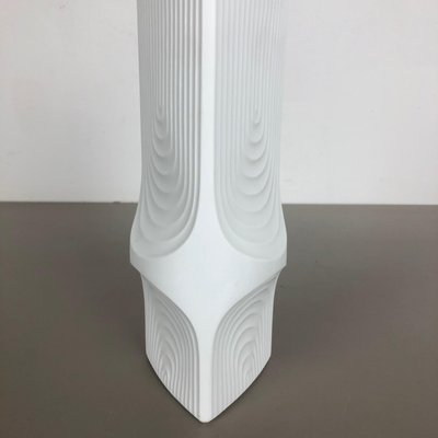 German Op Art Biscuit Porcelain Vase from Ak Kaiser, Germany, 1970s-QZ-1151876