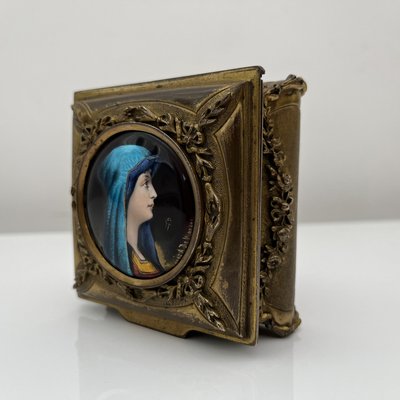 Gilt Bronze Box Portrait in Medallion attributed to De Mandre, France, 1900s-XOM-2036018